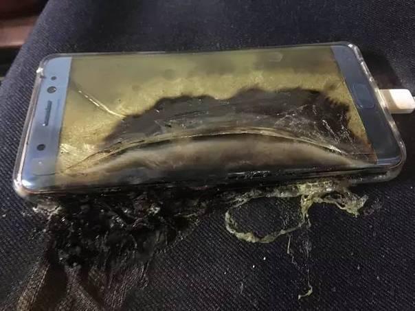 三星哪个型号手机爆炸_三星哪个手机爆炸了_三星s2手机爆炸