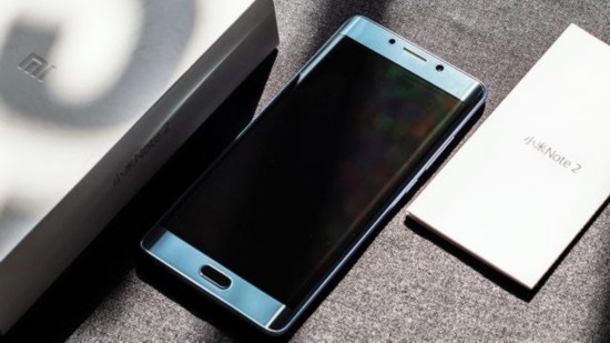 LG V30九月发布 或与小米Note3采用相同OLE