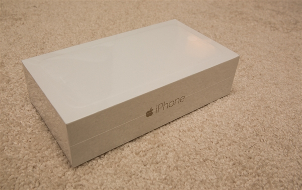 iPhone 7包装盒曝光!史上最丑.