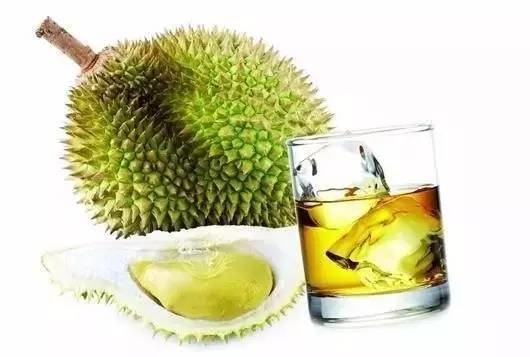 8. 喝酒千万不要吃榴莲!