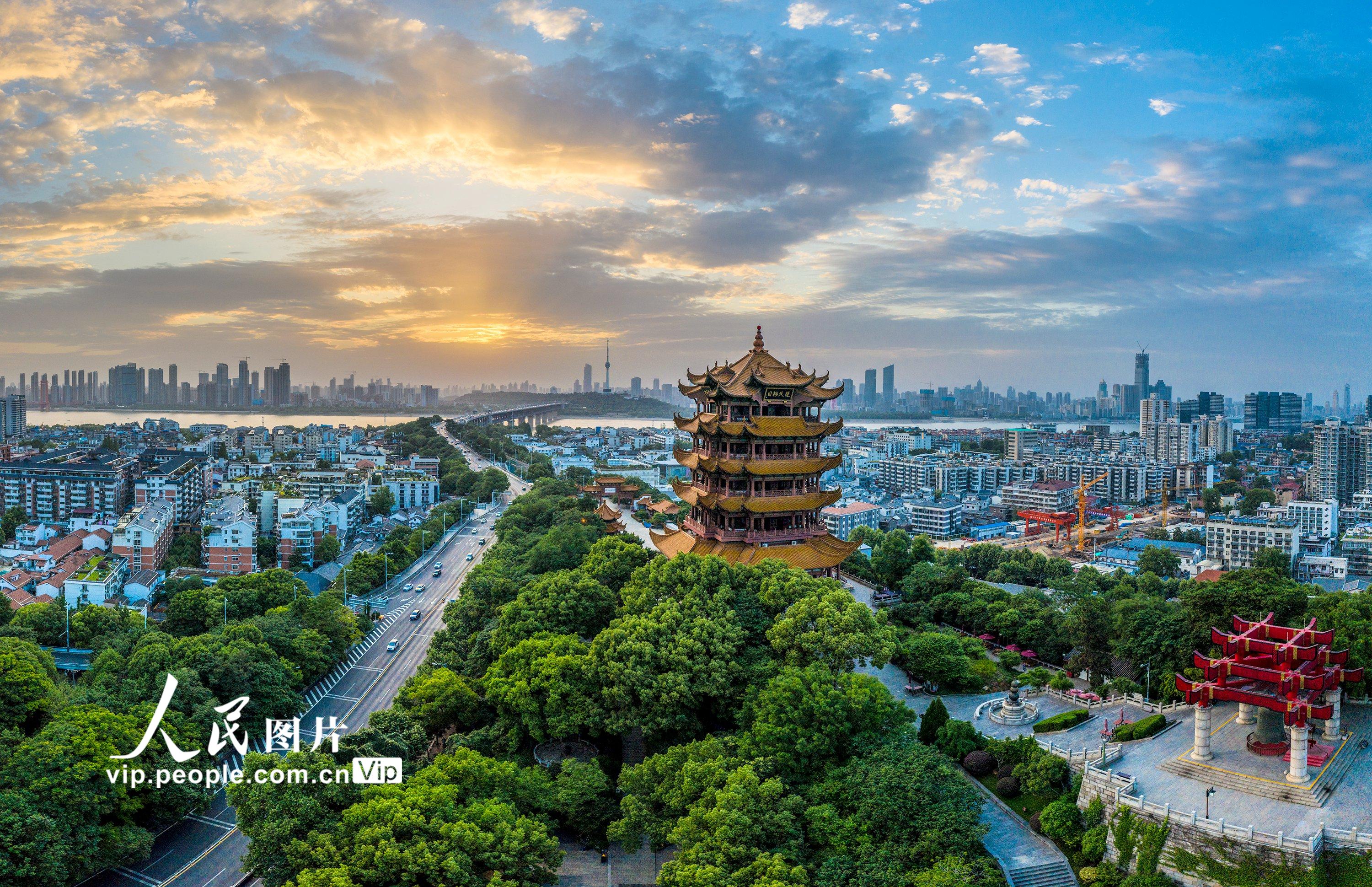 武汉女足强势晋级全锦赛四强主教练称目标直指冠军