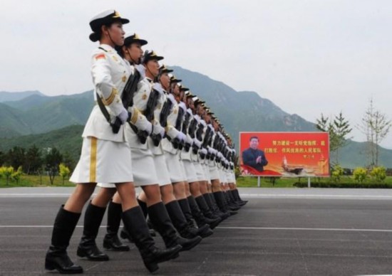 揭秘阅兵军服：加入时尚元素