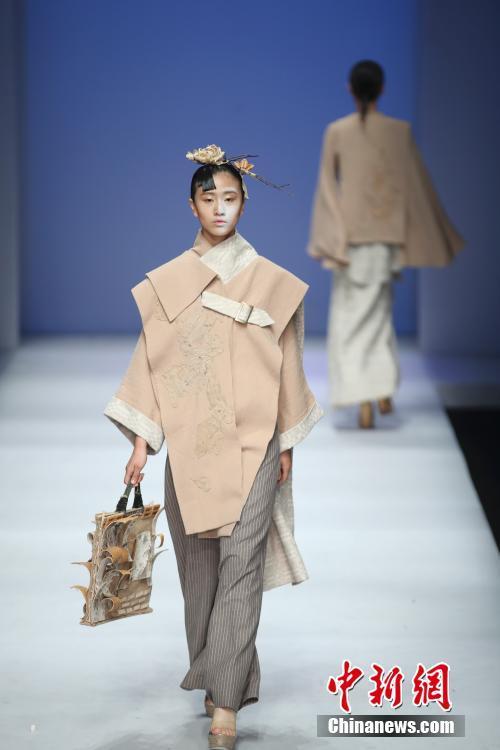 华南农业大学艺术学院服装设计毕业作品展演在