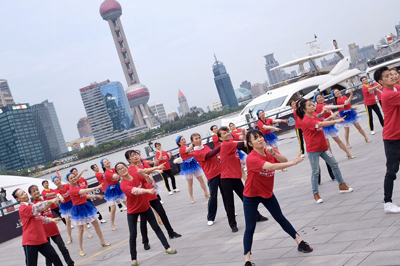 金龙鱼1:1:1快闪舞蹈在全国11座城市留下魅影