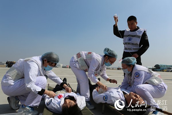 哈尔滨机场组织开展应急救援演练全面提高应急