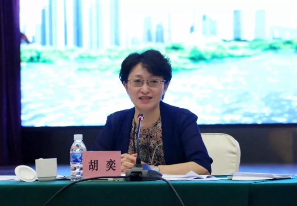 市台办主任胡奕表示,两岸的婚姻家庭就像一条脐带,用血脉和亲情将