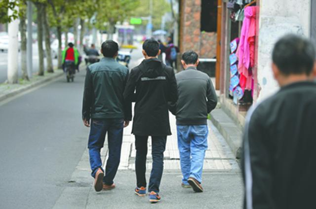 滴滴车主注册代办调查:低价能在淘宝无门槛注