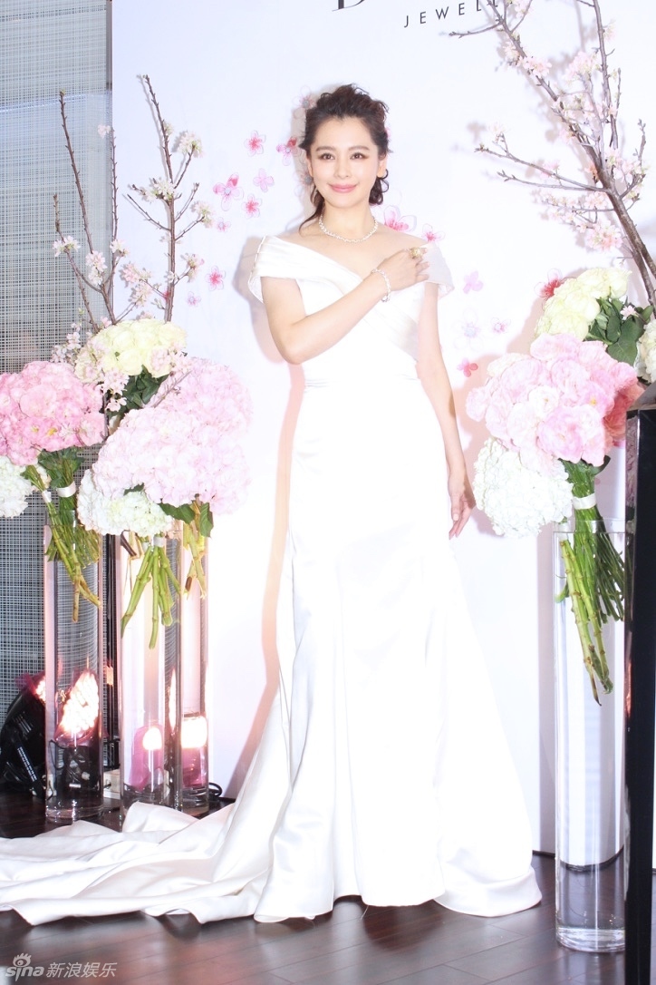 徐若瑄产后教育儿子爱讲道理 要拼第二胎