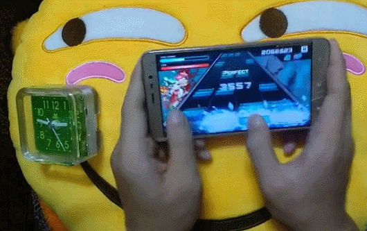 音游的小触非常擅长玩《节奏大师》,最近,他尝试了用广播体操《舞动