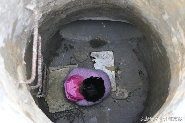 20日下午4时30分许,遵义湄潭县县人医院往仙谷山方向,一名8岁小女孩不
